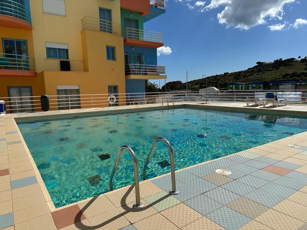 Marina De Albufeira T1 Ate 2 Pax Ou T2 Ate 6 Pax Com Piscina E Vista Marina Lejlighed Eksteriør billede